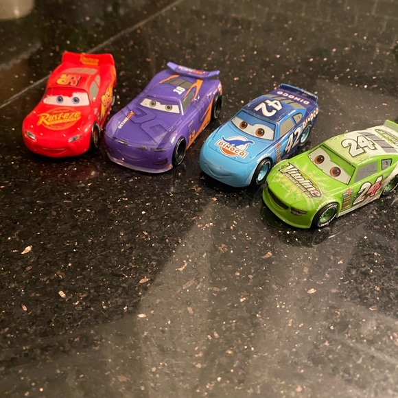 Disney Pixar Cars Movie Plastic Cars Lot (4) - Picture 1 of 8